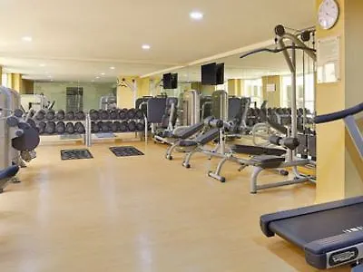 ***  דובאי Gateway Hotel איחוד האמירויות הערביות