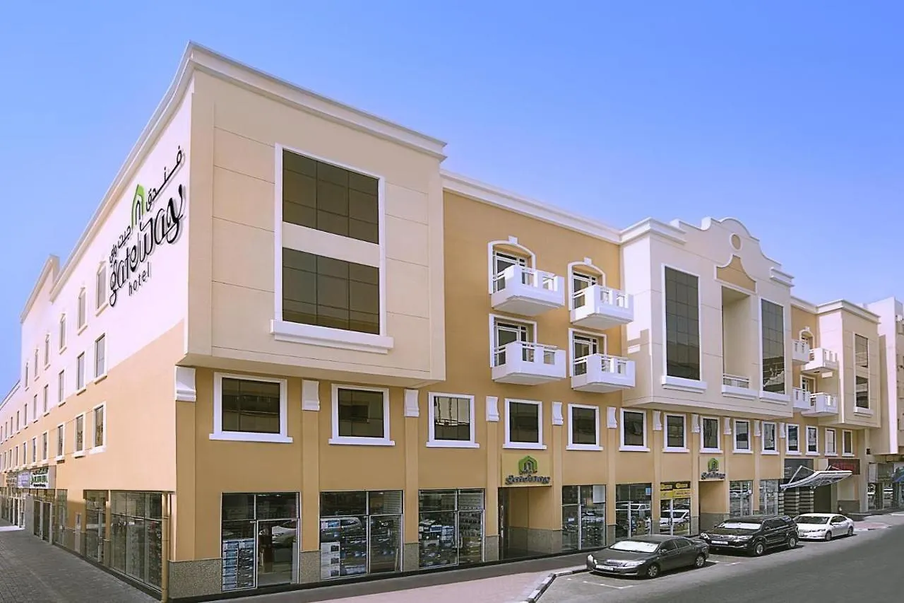 ***  דובאי Gateway Hotel איחוד האמירויות הערביות